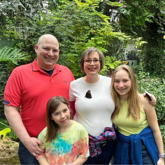 Meet your Posher, Leah - Picture 1 of 1